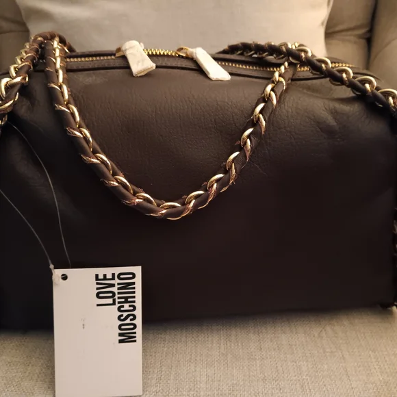 Elegant Dark Brown Leather Handbag with Gold Chain - Picture 4 of 6